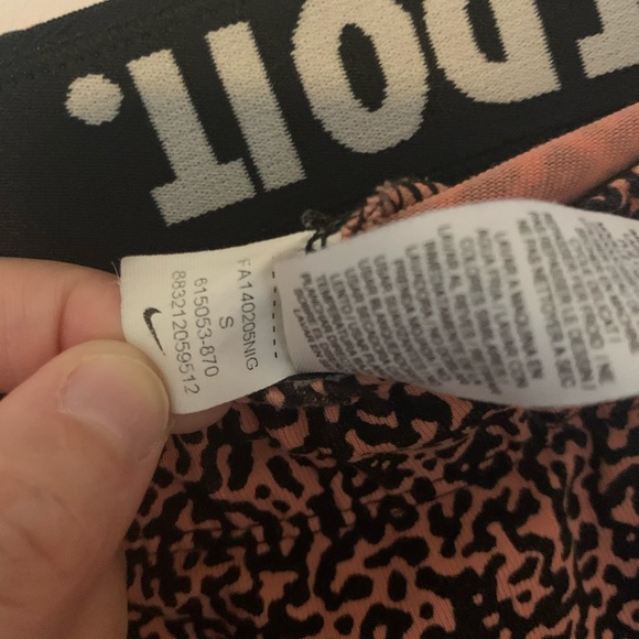 Nike Workout Leggings Pink and Black Leopard Print - Picture 8 of 8